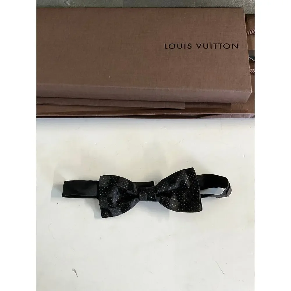 Louis Vuitton Bow Tie Damier